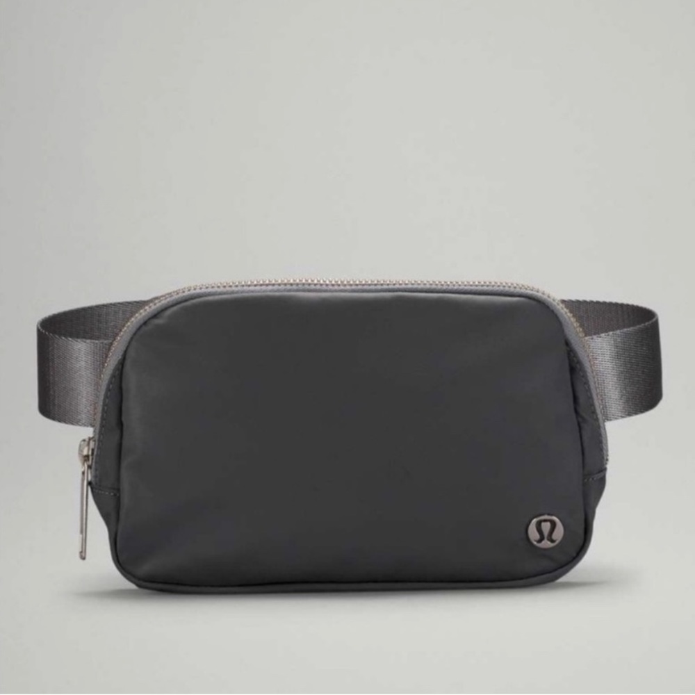 NWT lululemon Asphalt Gray OG everywhere belt bag Fanny pack original strap